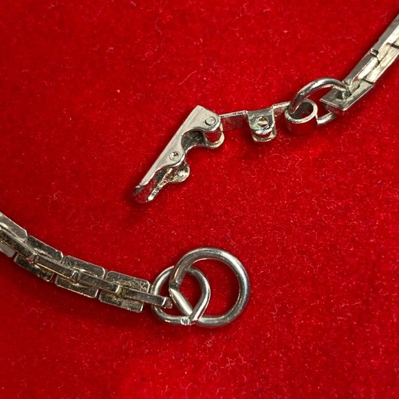 Vintage Sarah Coventry Signed 7-1/2" Stainless Bracelet. Preowned. (564) - Picture 2 of 4